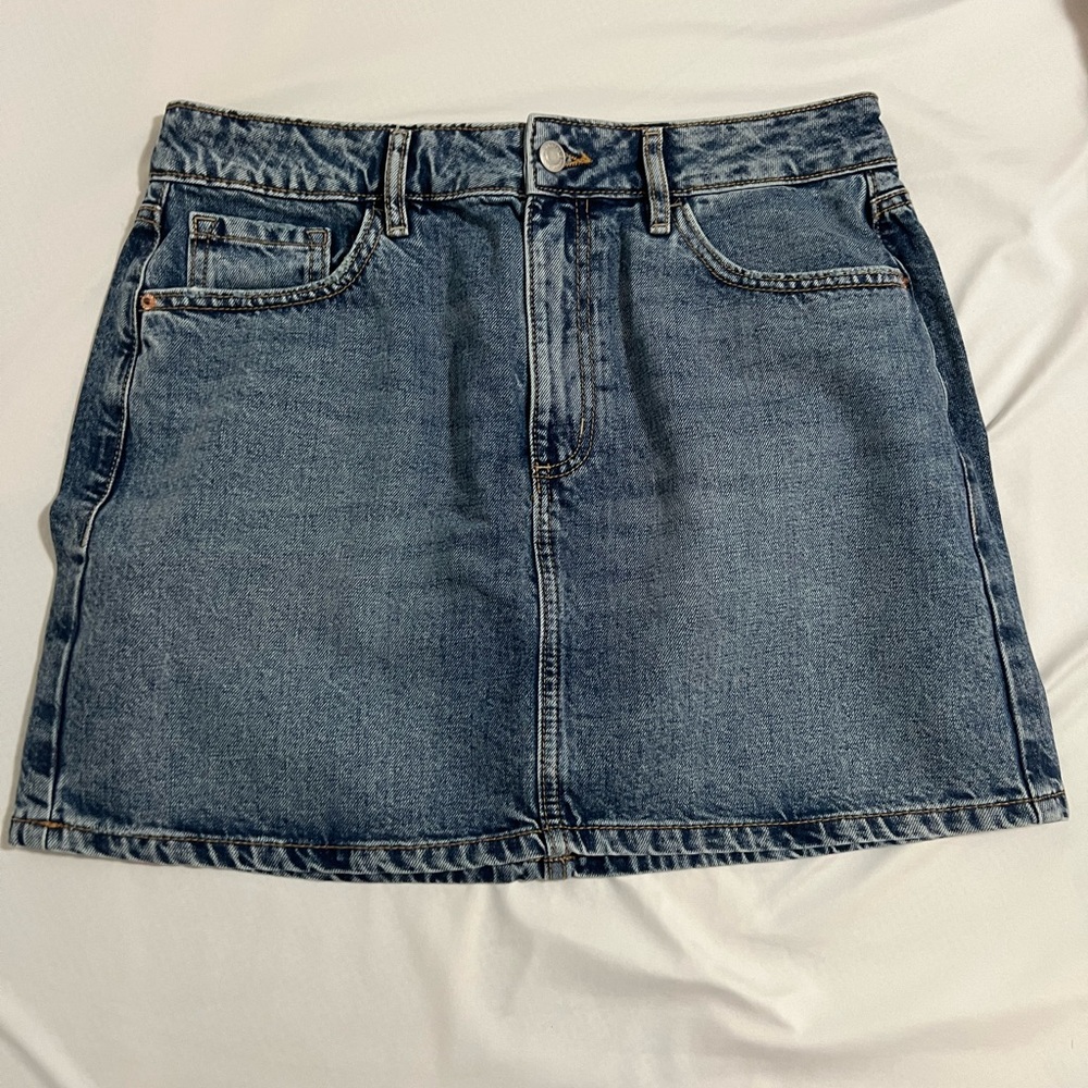 Dynamite skirt